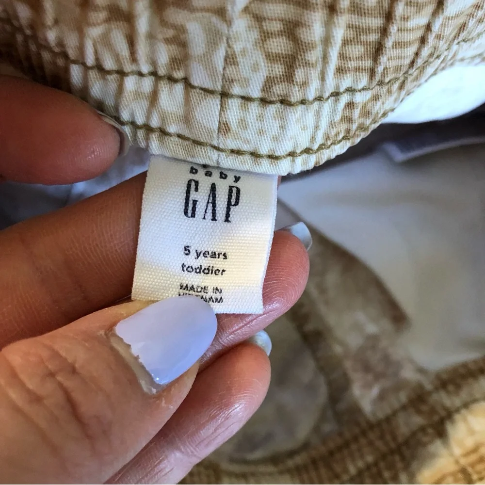 GAP Kid’s Tan & White Dinosaur Print Drawstring Shorts Size 5T